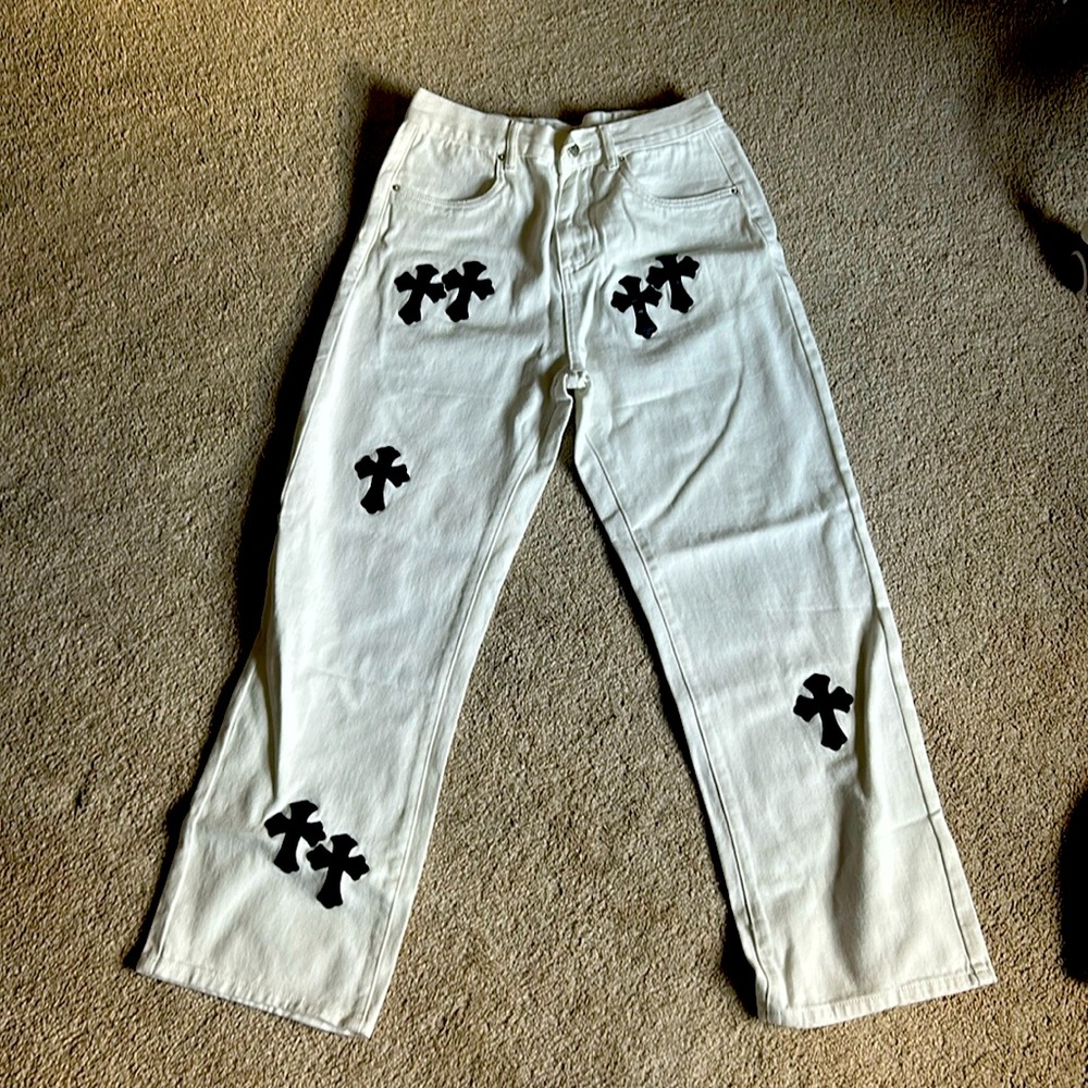 White baggy jeans